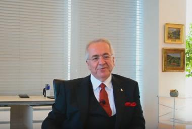 TÜSİAD Yönetim Kurulu Başkanı Erol Bilecik Başarının Yüzü Youtube Kanalında Gençlerin Sorularını Yanıtladı